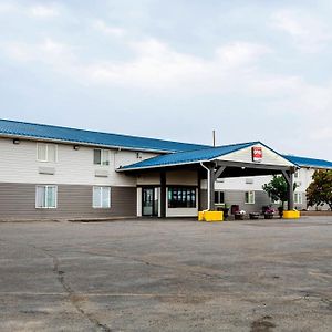 Oyo Hotel Shelby Mt Hwy 2 & I-15